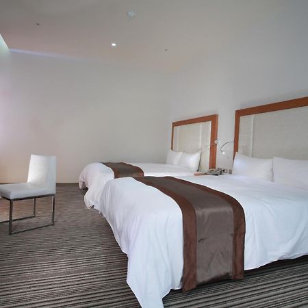 Yoai Hotel Yilan Exterior photo