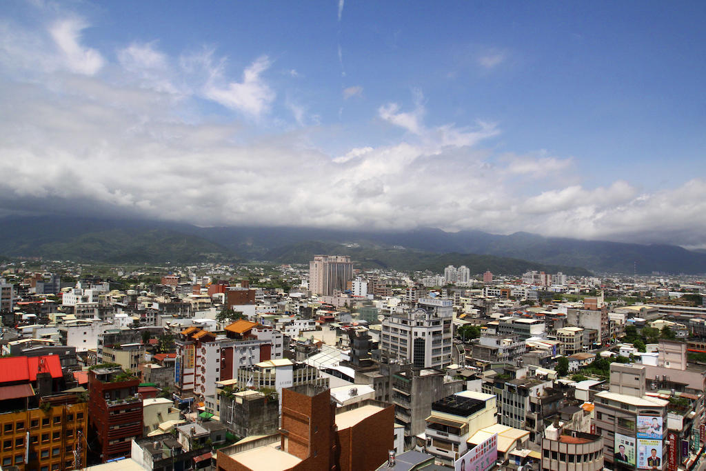 Yoai Hotel Yilan Exterior photo