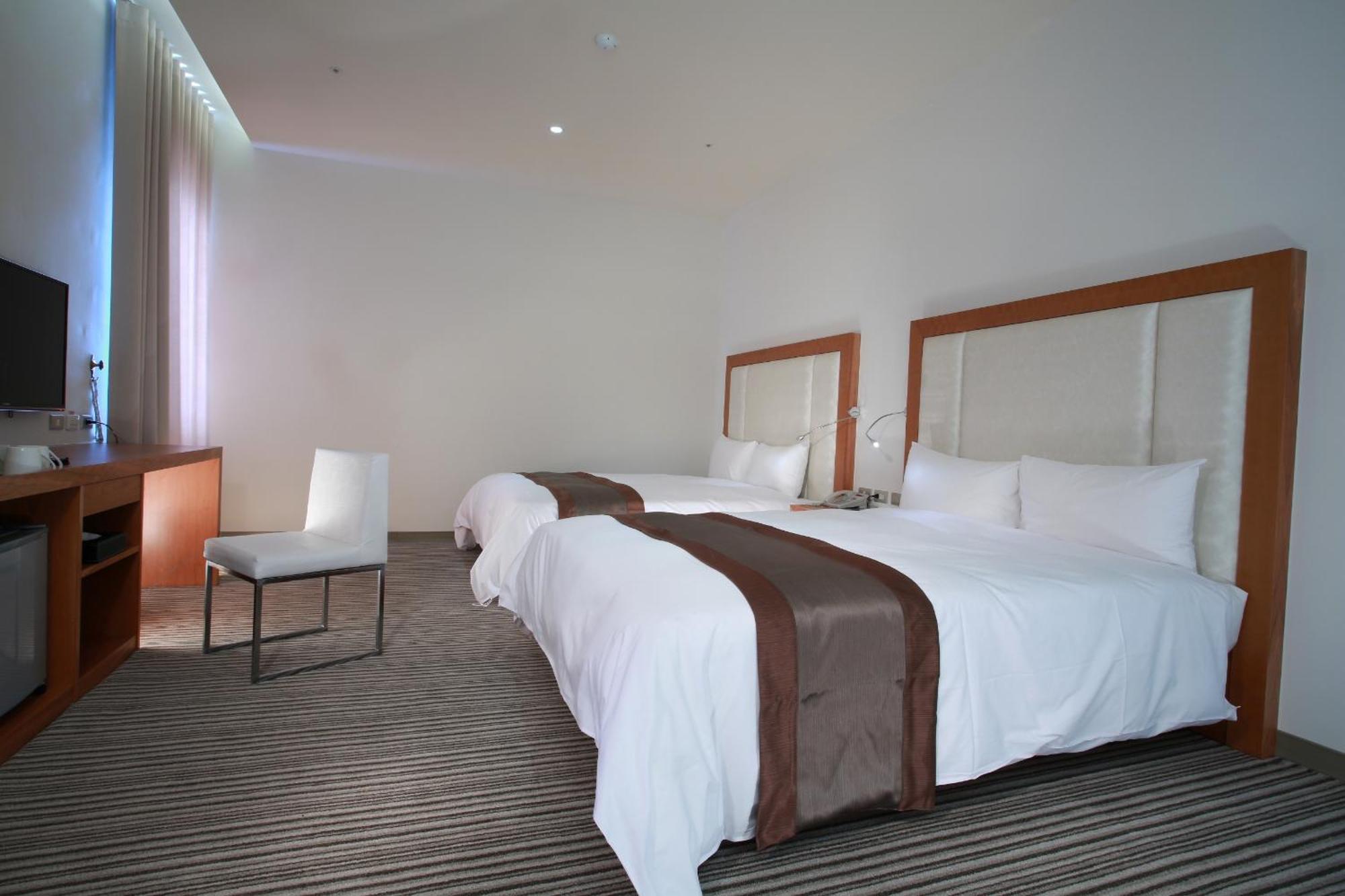 Yoai Hotel Yilan Exterior photo