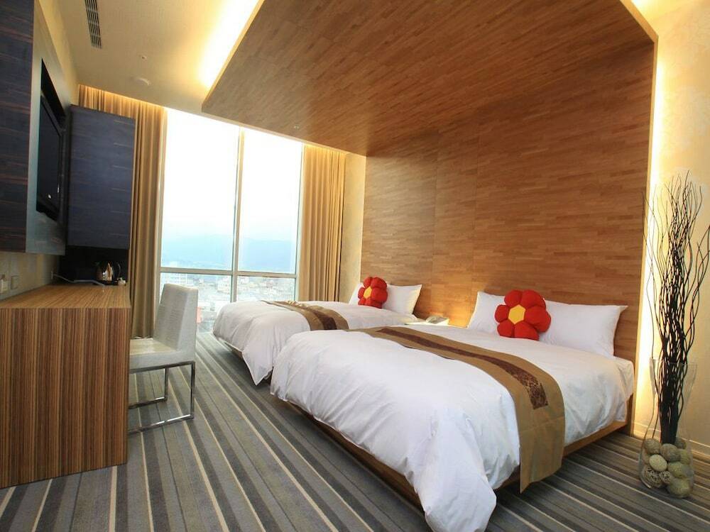 Yoai Hotel Yilan Exterior photo